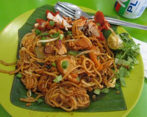 Mee Goreng with fried chicken