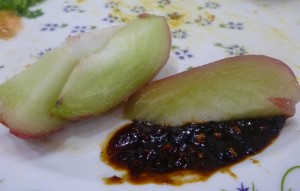 Rose apple with dip